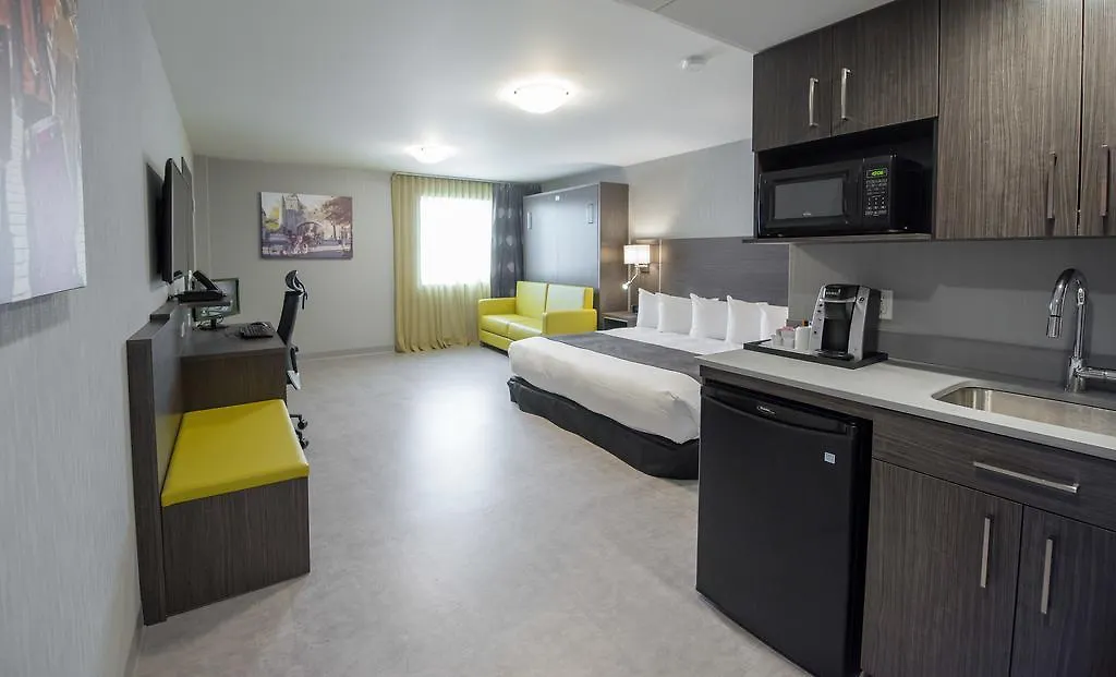 Hotel & Suites Le Dauphin Quebec Canada