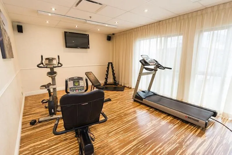 Hotel & Suites Le Dauphin Quebec Quebec City
